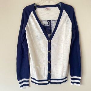Arizona Jean Company Women's Lightweight Sports Cardigan Sweater - Pre-owned